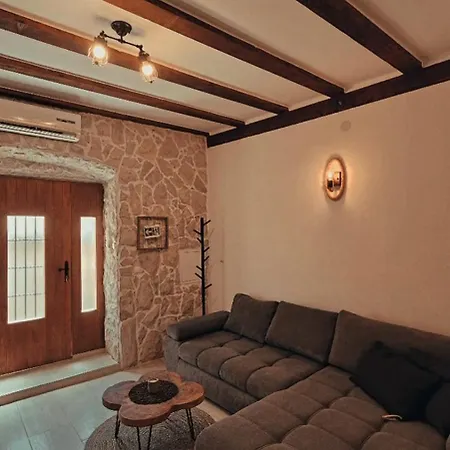 Tia Διαμέρισμα Βις