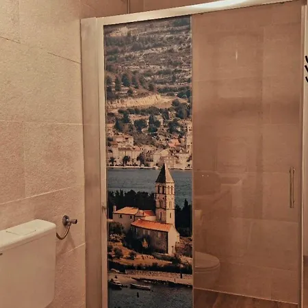 Διαμέρισμα Tia