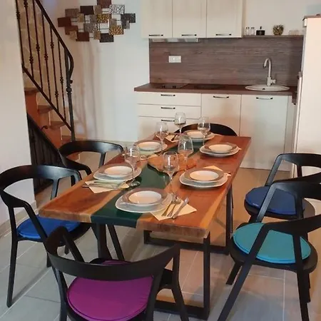 Tia Apartman